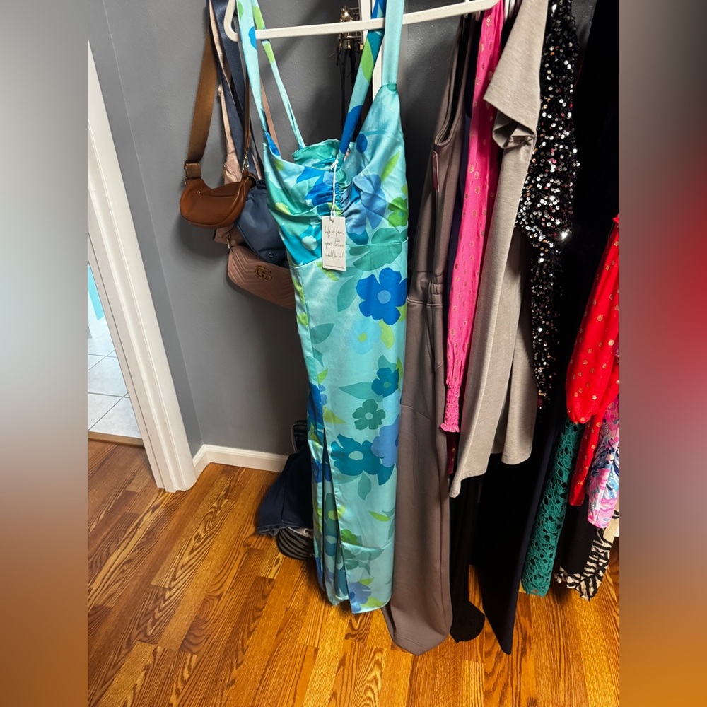 Show me your mumu Mina dress